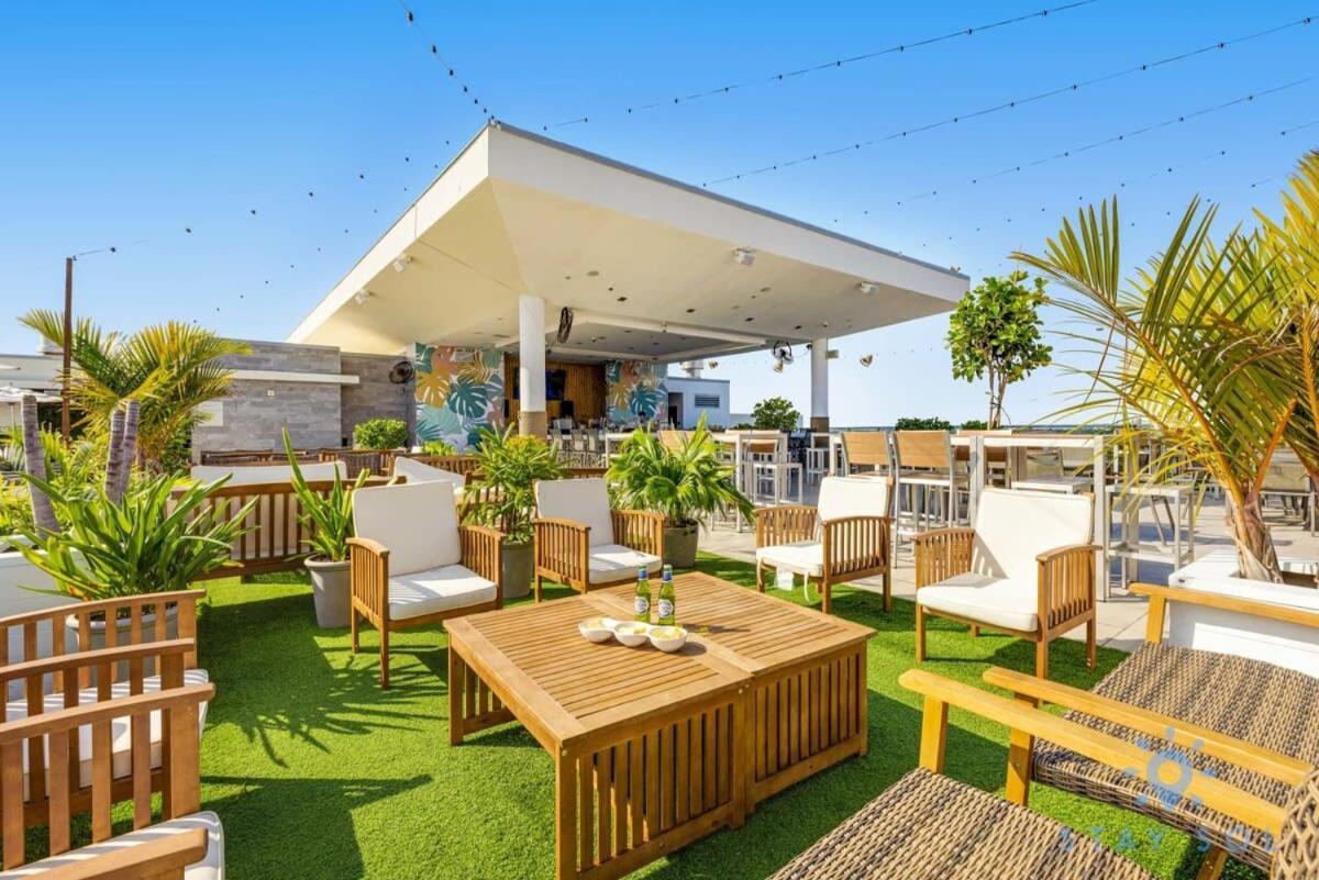 Lx Oasis Beachfront-Rt Infinity Pool Χόλιγουντ Εξωτερικό φωτογραφία